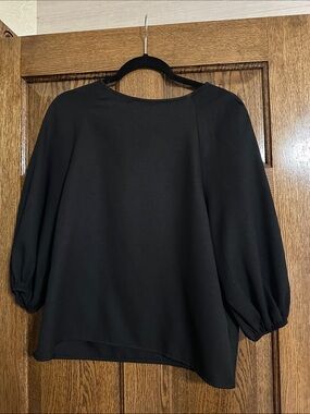 SHEIN Black Balloon Sleeve Blouse
